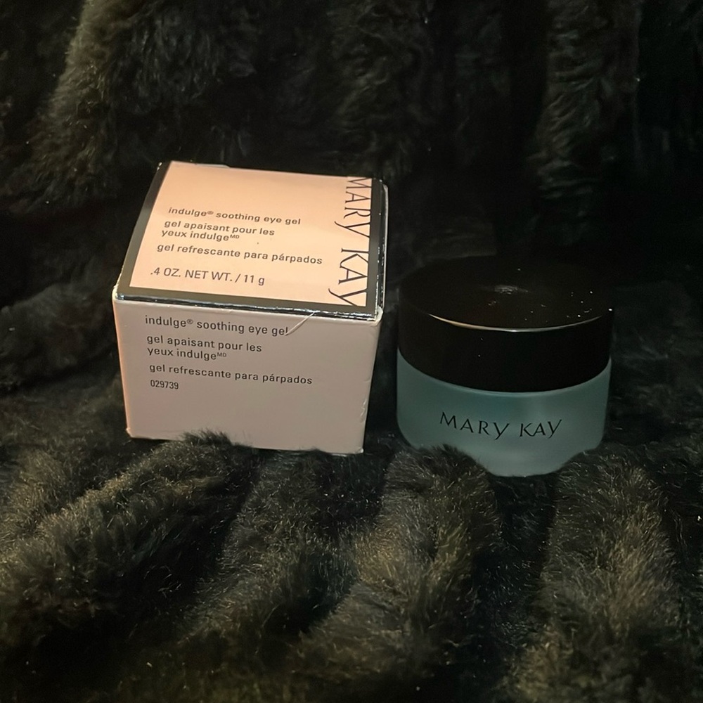 Indulge soothing eye gel
Mary Kay 
4 oz.